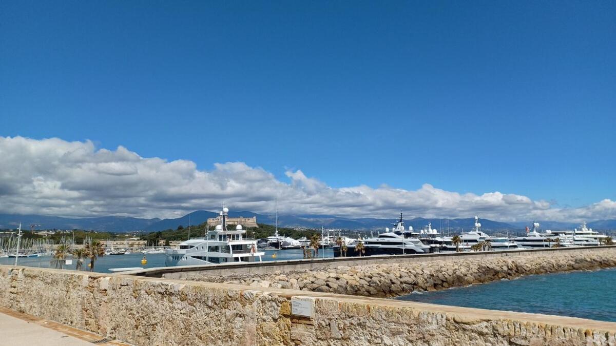 Juan Les Pins Tanit Studio Climatise Vue Sur Mer Piscine 앙티브 외부 사진